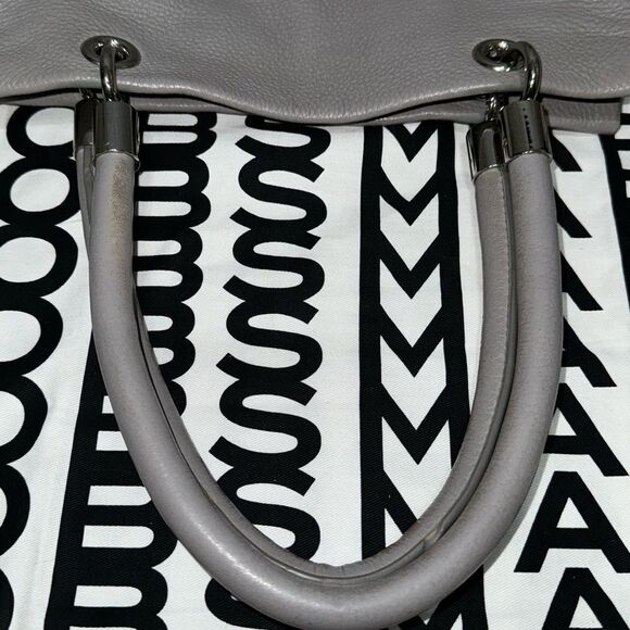 Marc by Marc Jacobs Too Hot to Handle Bentley Tote Cement Gray - Picture 13 of 16